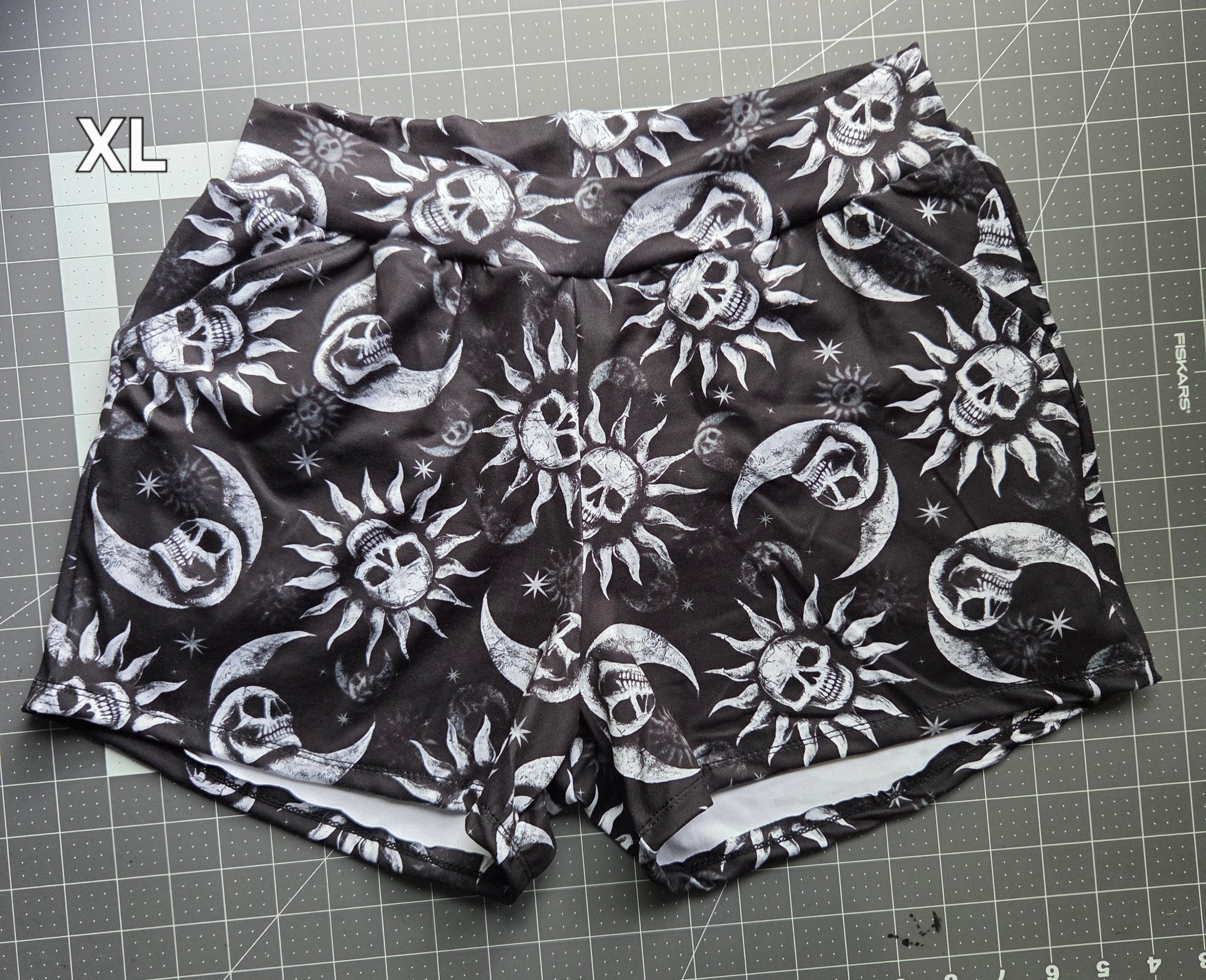 XL shorts with pockets