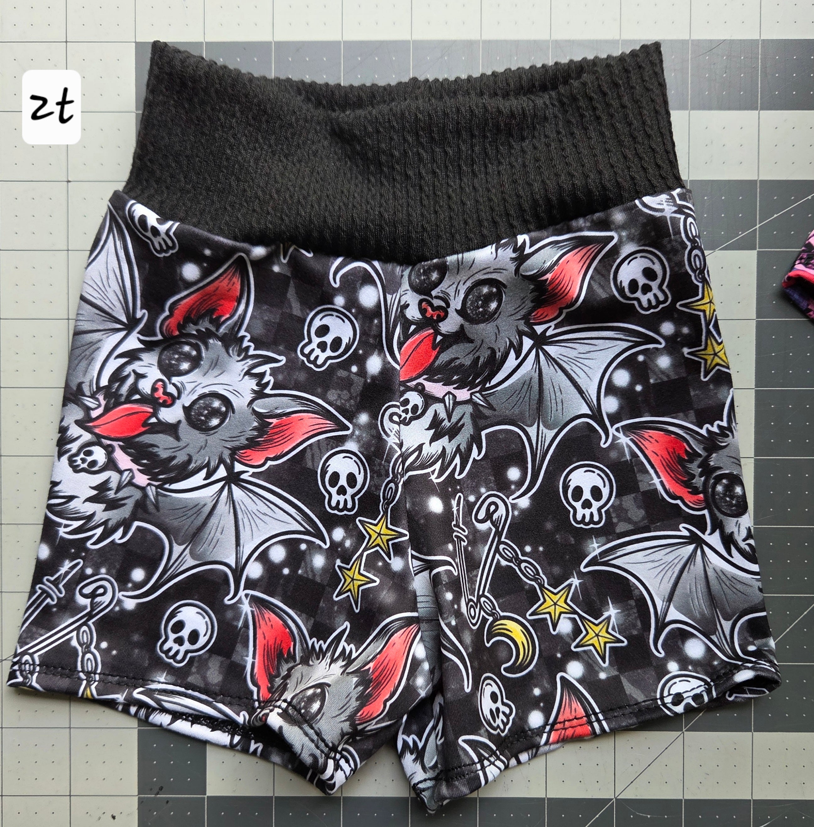 2t charm bats bikers