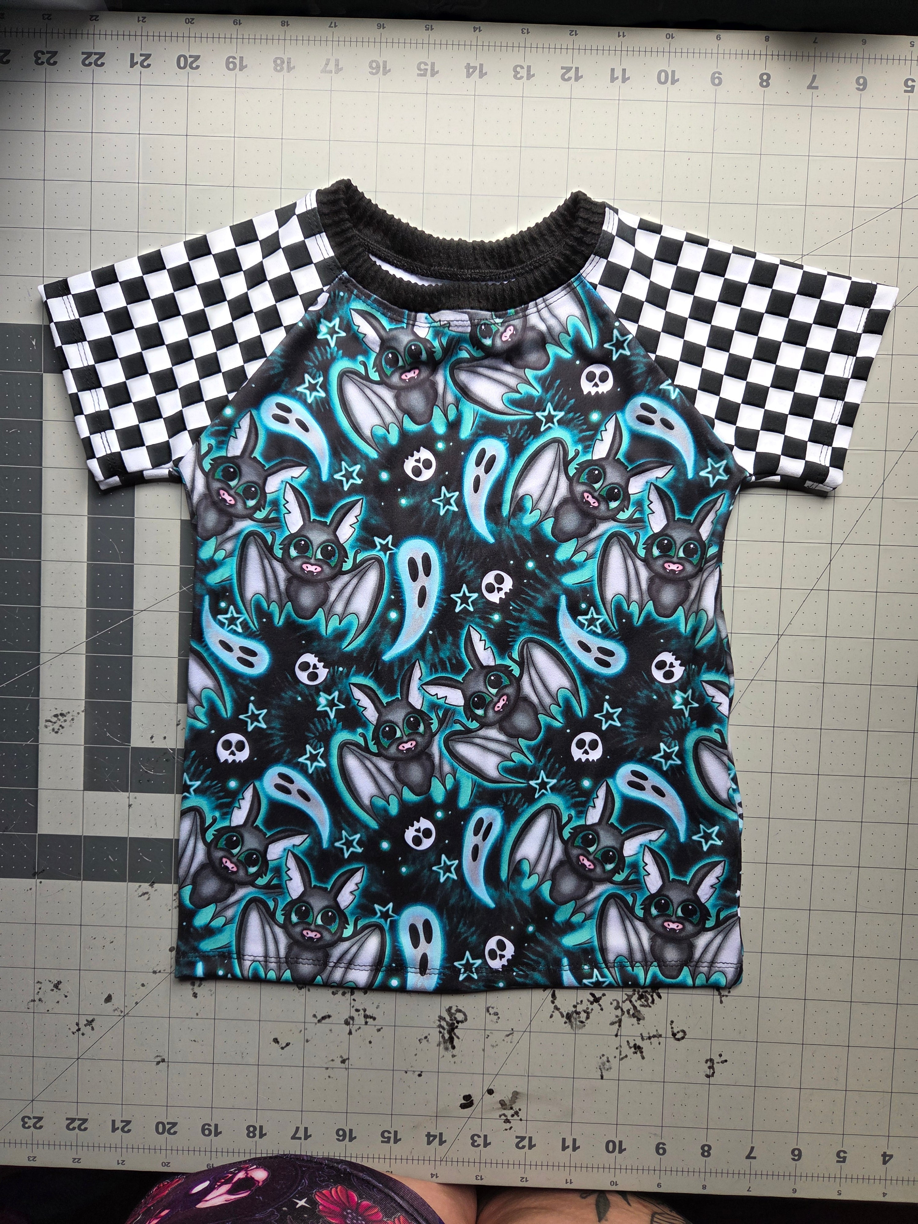 4t Raglan